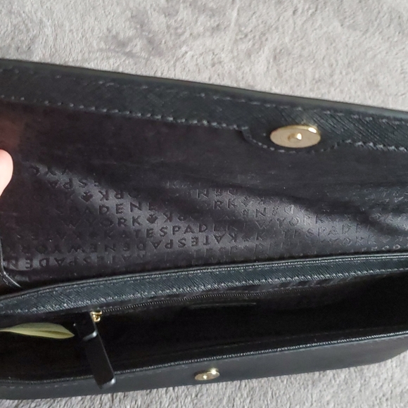 crossbody bag - Picture 3 of 3